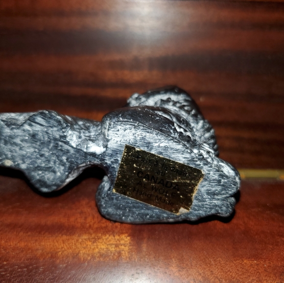 Small 3.5" A Wolf Original Inuit Fish Sculpture - Picture 2 of 4